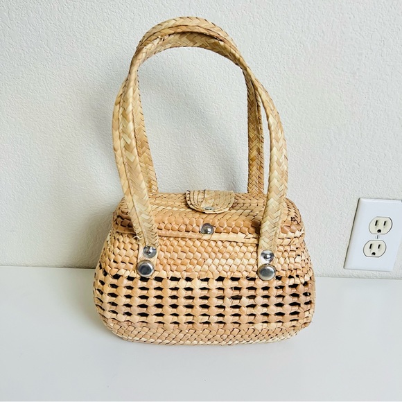 VTG Woven Natural Straw Latch Basket Purse Bag - Picture 2 of 5